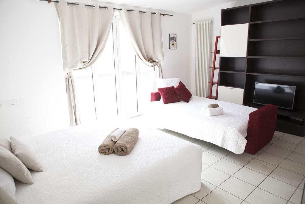 Alessia'S Flat - Loreto Milan Luaran gambar